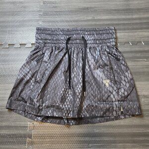 Nike Kobe Women's Woven Skirt Size Medium IB2720-010 Black
